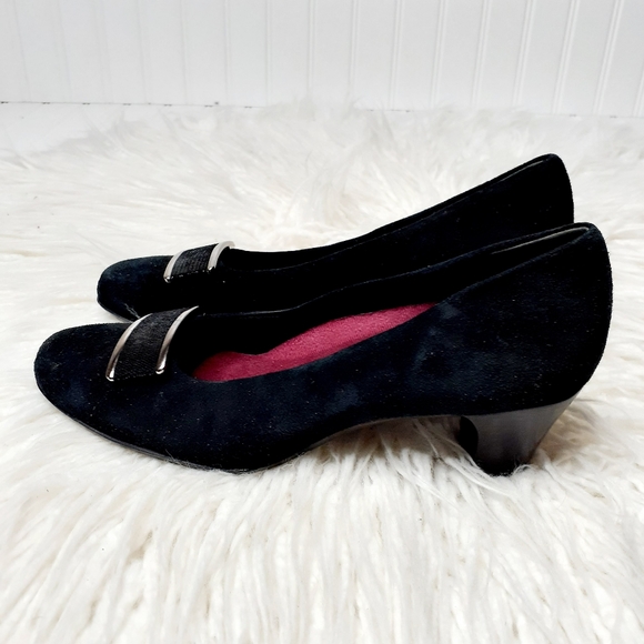 NEW Munro Women's Mara Closed Toe Classic Pumps E249 - Picture 2 of 16